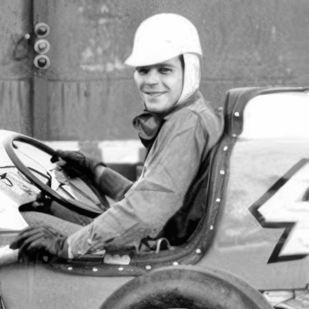 Alberto Uría - Formula 1 Driver Photo