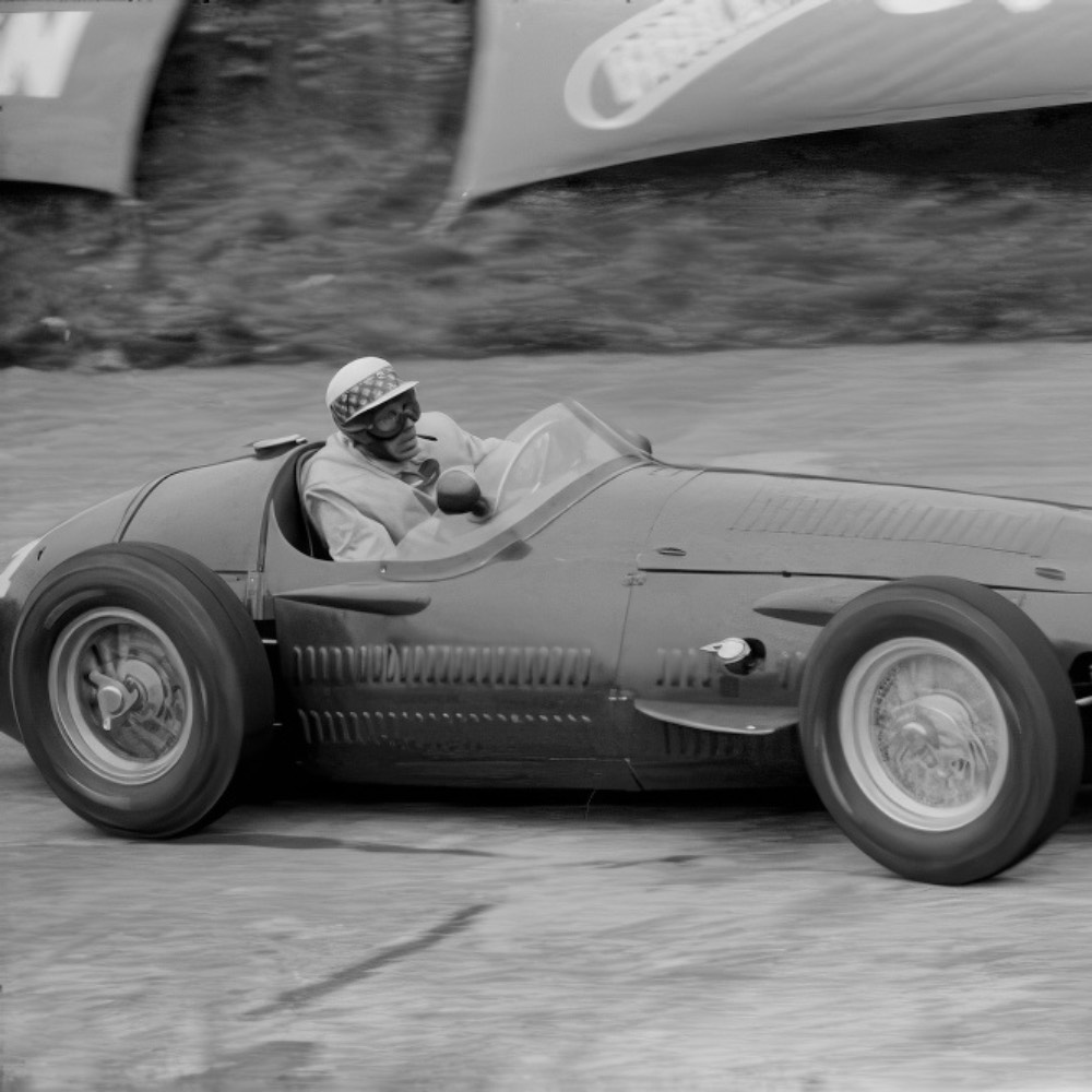 Sergio Mantovani - Formula 1 Driver Photo